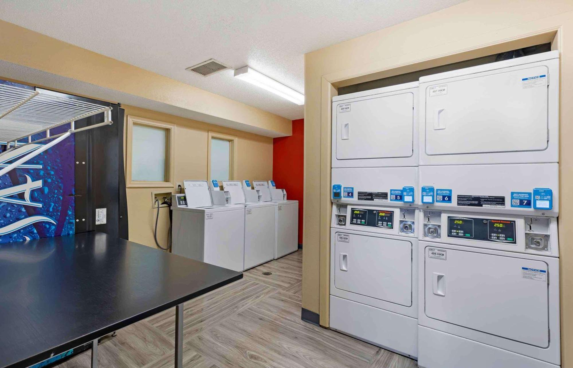 Extended Stay America Select Suites - St Louis - Westport - Craig Road Maryland Heights Exteriör bild