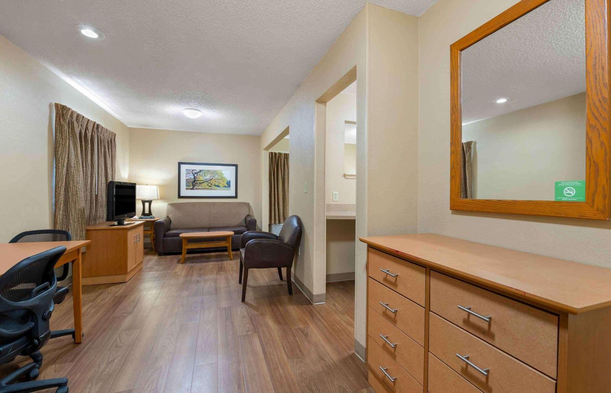 Extended Stay America Select Suites - St Louis - Westport - Craig Road Maryland Heights Exteriör bild